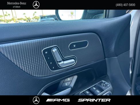 Certified 2022 Mercedes-Benz GLB 250 image 13