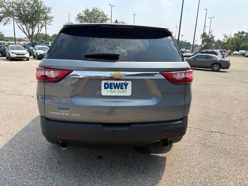 Used 2020 Chevrolet Traverse LS AWD/4WD image 4