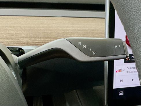 Used 2022 Tesla Model 3 image 24