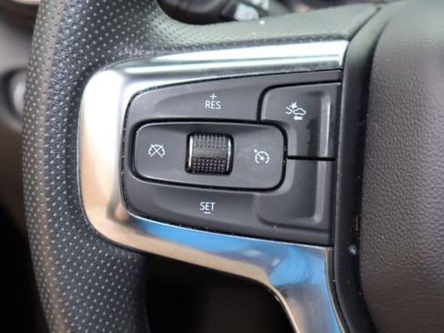 Used 2025 Chevrolet Blazer LT image 12