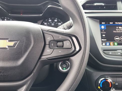 Used 2022 Chevrolet TrailBlazer LT FWD image 28