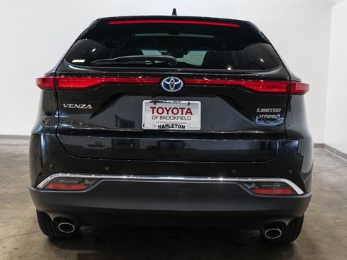 Certified 2022 Toyota Venza Limited w/ Advanced Technology Package AWD/4WD image 8