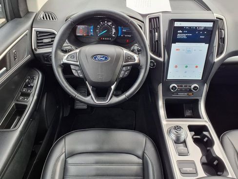 Used 2023 Ford Edge SEL w/ Convenience Package AWD/4WD image 6