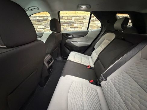 Used 2018 Chevrolet Equinox LS AWD/4WD image 45