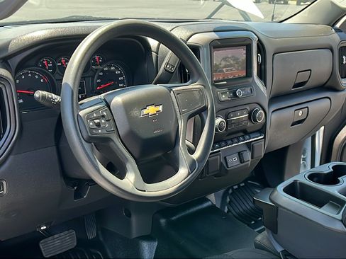 Used 2022 Chevrolet Silverado 1500 W/T RWD image 16