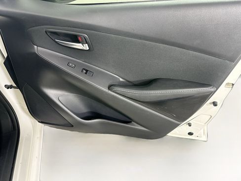 Used 2017 Toyota Yaris iA image 29