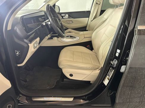 Used 2024 Mercedes-Benz GLE 350 4MATIC image 3