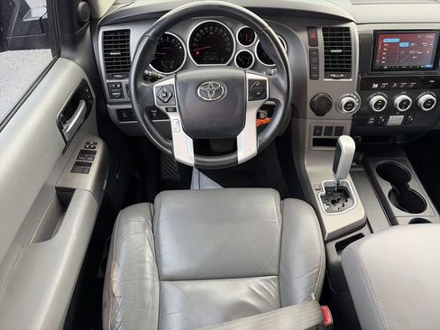 Used 2017 Toyota Sequoia Limited w/ Safety & Convenience Package RWD image 17