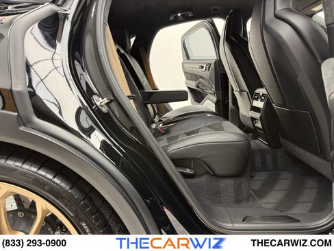 Used 2023 Porsche Cayenne Turbo GT image 85