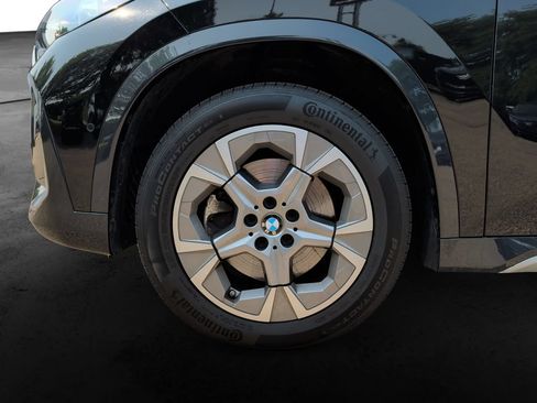 Used 2025 BMW X1 xDrive28i AWD/4WD image 9