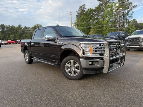 Used 2020 Ford F150 XLT w/ Equipment Group 302A Luxury AWD/4WD image 3