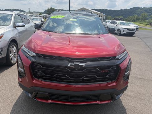 Used 2025 Chevrolet Equinox RS w/ Safety and Technology Package AWD/4WD image 6