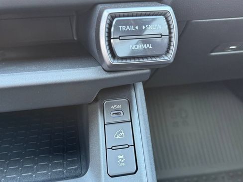 New 2026 Toyota RAV4 XSE AWD/4WD image 31