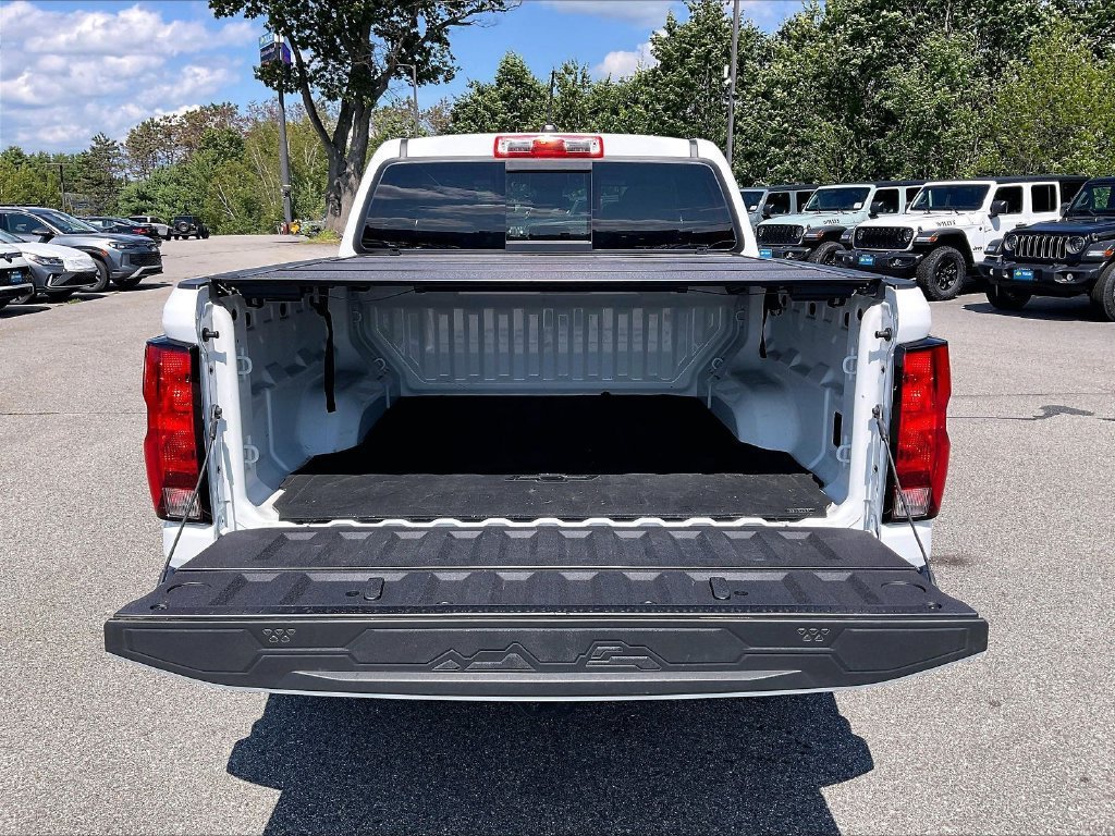 Used 2024 Chevrolet Colorado LT w/ LT Convenience Package AWD/4WD image 34