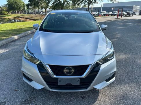 Used 2021 Nissan Versa SV image 8