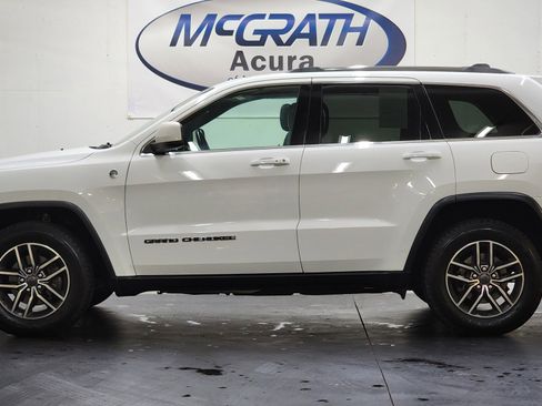 Used 2020 Jeep Grand Cherokee Laredo w/ Quick Order Package 2BN North image 9