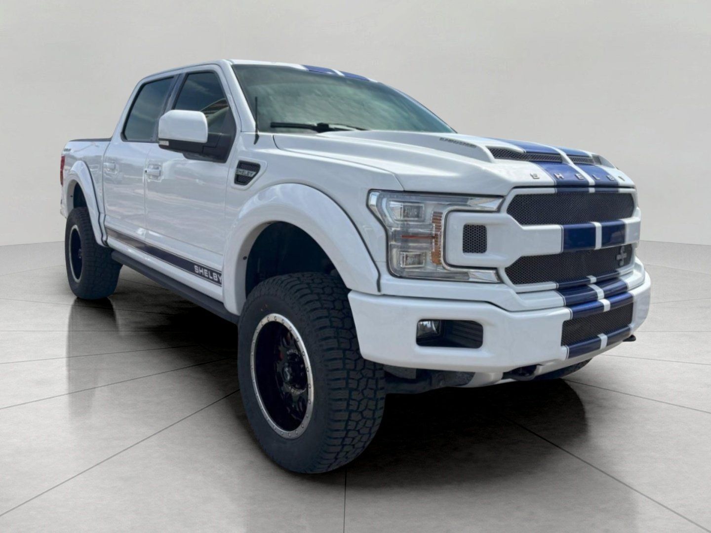 Used 2019 Ford F150 Lariat w/ Equipment Group 502A Luxury AWD/4WD image 24