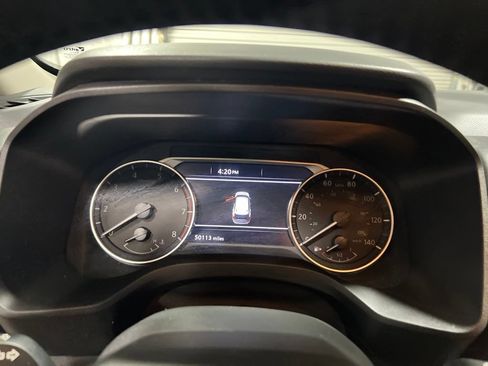 Used 2025 Nissan Rogue SV FWD image 25
