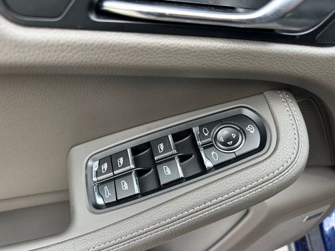 Certified 2026 Porsche Macan Turbo AWD/4WD image 20