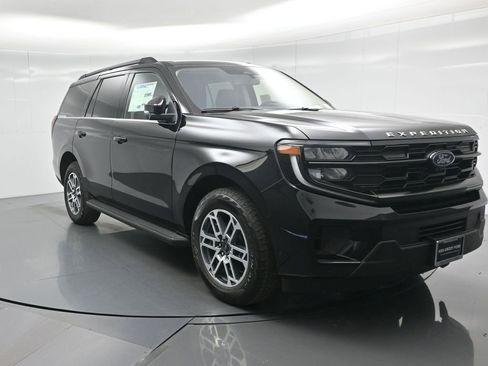New 2025 Ford Expedition Active image 61