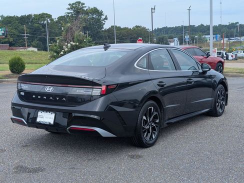 Used 2025 Hyundai Sonata SEL FWD image 5