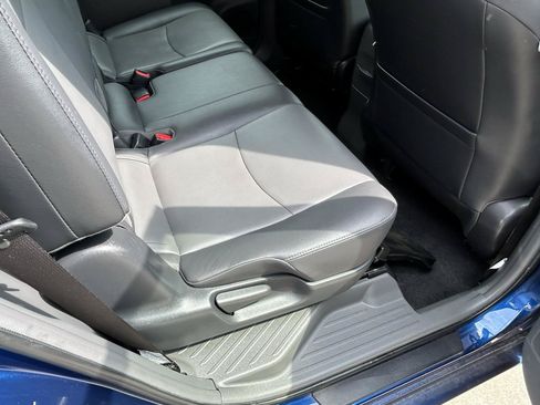 Used 2013 Toyota Prius V Five FWD image 11
