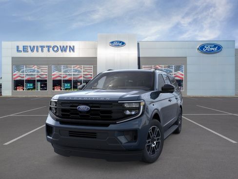 New 2026 Ford Expedition Max Active AWD/4WD image 2