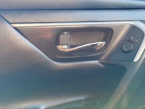 Used 2017 Nissan Altima 2.5 S w/ Power Driver Seat Package FWD image 19