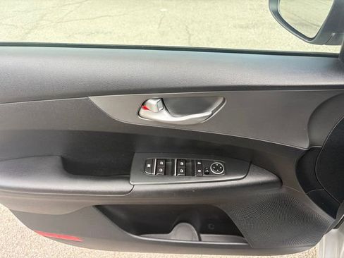 Used 2019 Kia Forte LXS image 23