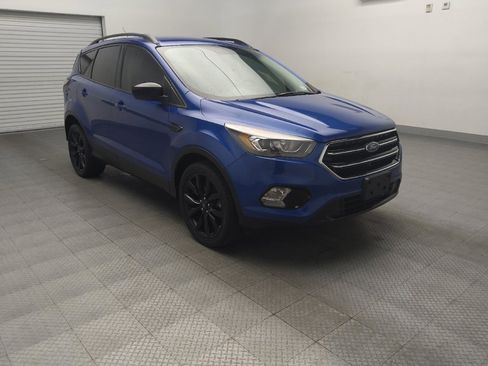 Used 2017 Ford Escape SE w/ Equipment Group 201A FWD image 13