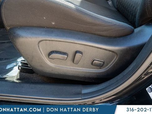 Used 2020 Nissan Rogue SV w/ Premium Package image 16