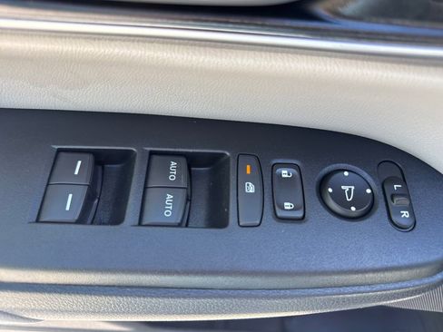 Used 2019 Honda CR-V EX-L image 14
