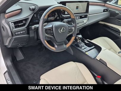 Used 2025 Lexus ES 350 w/ Luxury Package