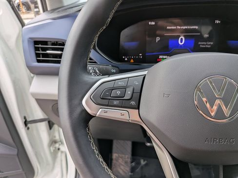 Certified 2023 Volkswagen Taos SE w/ Panoramic Sunroof Package FWD image 27