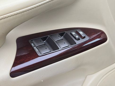 Used 2014 Lexus LX 570 4WD image 13