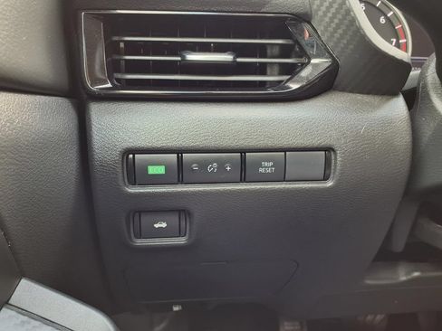 Used 2025 Nissan Sentra SV w/ All-Weather Package FWD image 22