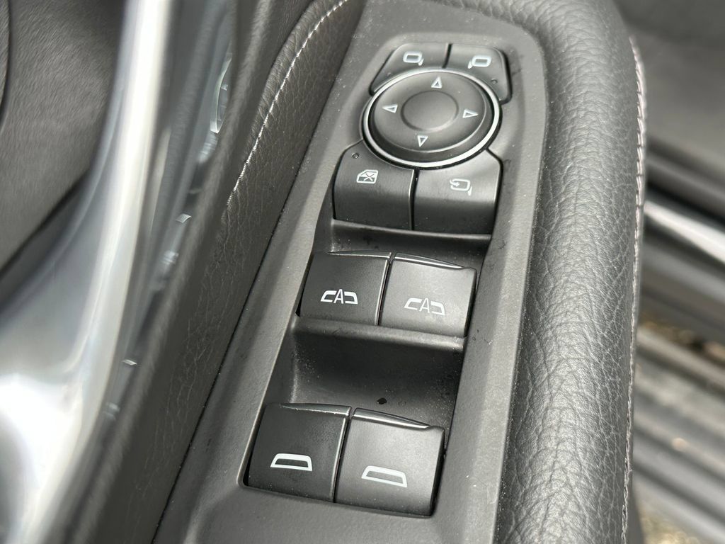 Used 2024 GMC Yukon Denali w/ Denali Reserve Package AWD/4WD image 59
