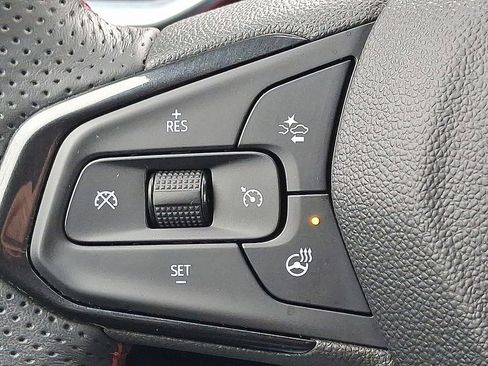 Used 2023 Chevrolet TrailBlazer RS w/ Convenience Package image 21