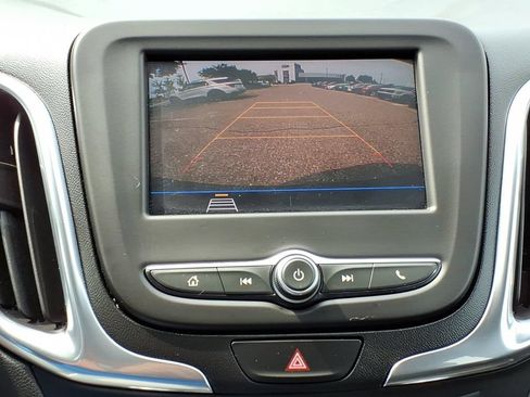 Used 2021 Chevrolet Equinox LT FWD image 16