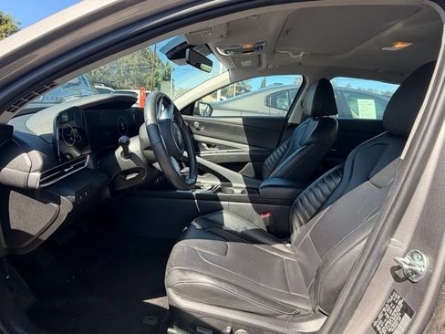 Used 2024 Hyundai Elantra Limited FWD image 6