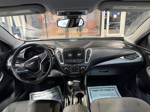 Used 2022 Chevrolet Malibu LT image 24