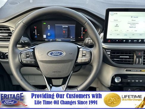 New 2025 Ford Escape SE w/ Class II Trailer Tow Package image 11