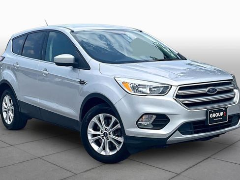 Used 2017 Ford Escape SE AWD/4WD image 3