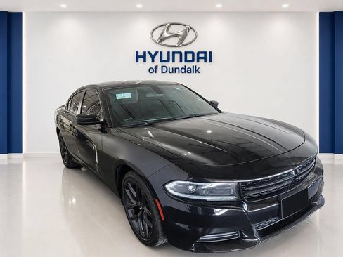 Used 2023 Dodge Charger SXT w/ Blacktop Package RWD image 1