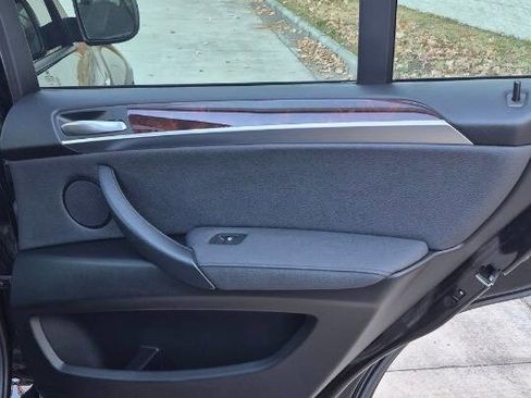 Used 2011 BMW X5 xDrive35i image 48