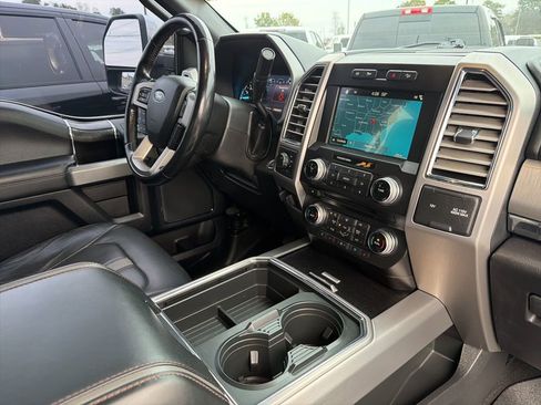 Used 2018 Ford F250 Platinum w/ FX4 Off-Road Package image 30