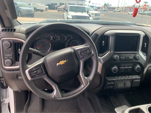 Used 2022 Chevrolet Silverado 2500 LT AWD/4WD image 17