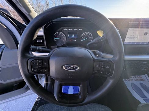 Used 2023 Ford F250 XLT w/ FX4 Off-Road Package image 38