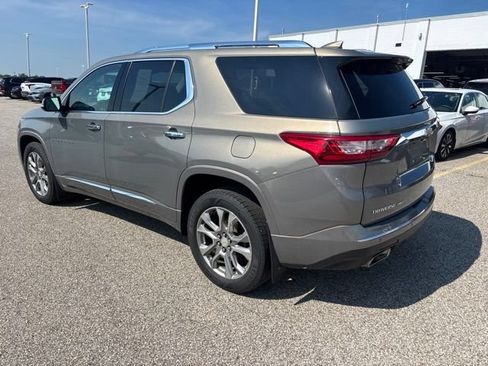 Used 2019 Chevrolet Traverse Premier AWD/4WD image 4