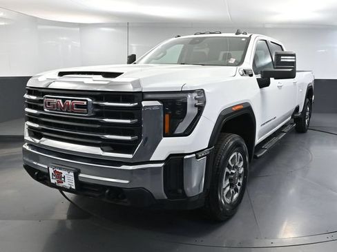 Used 2024 GMC Sierra 3500 SLE w/ SLE Convenience Package AWD/4WD image 13